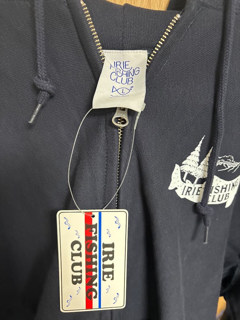 新品　IFC パーカー