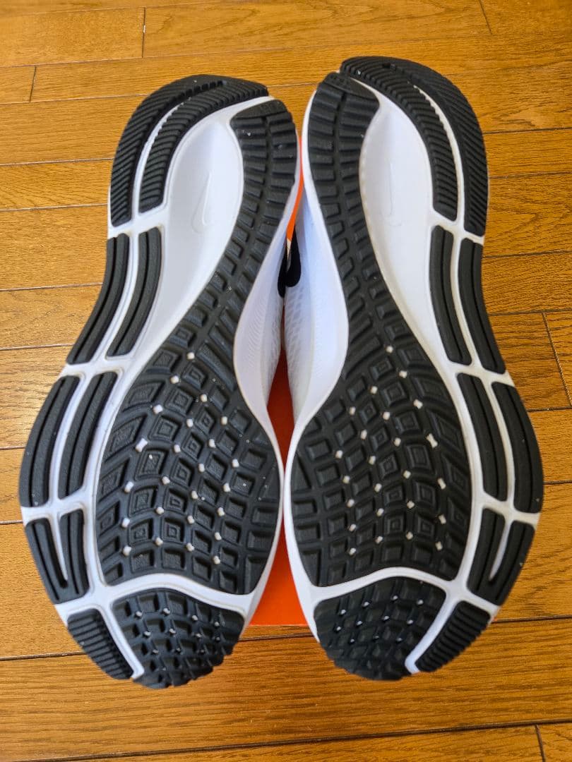 新品未使用 NIKE PEGASUS 37ペガサス37 26cm メンズ