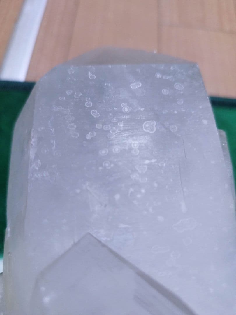 水晶　クリスタル　原石　ポイント　鉱石　クラスター