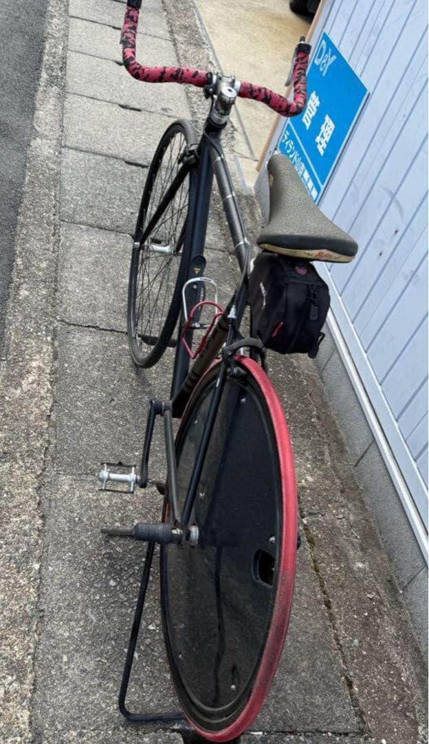 平政雄神戸市よりMASI ピスト 自転車　ピストバイク スタンド付きです。