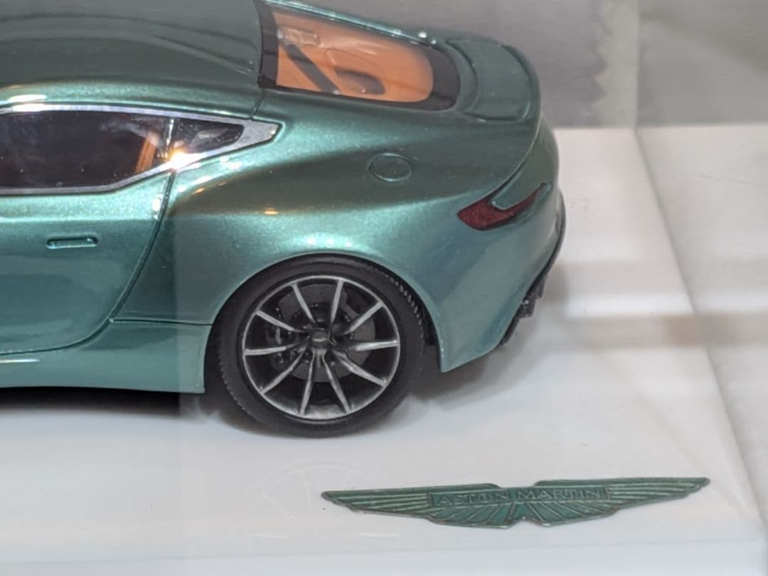 フィガートモデル 1/43 アストンマーティン ONE-77