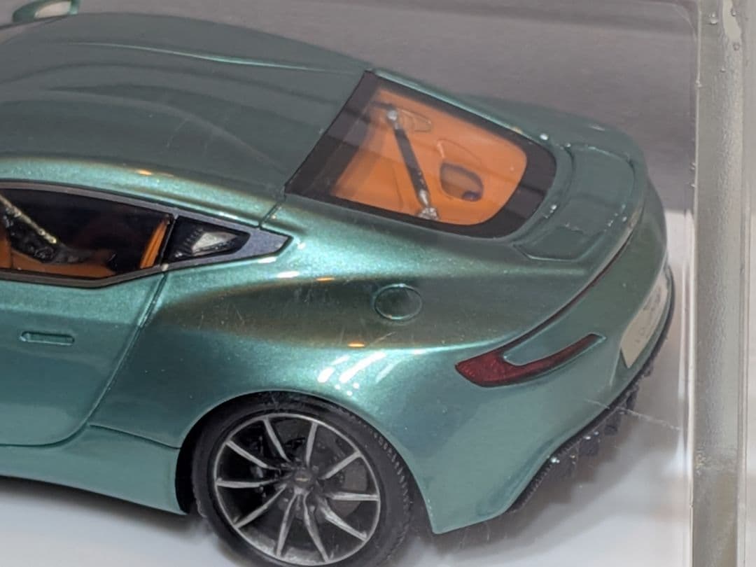 フィガートモデル 1/43 アストンマーティン ONE-77