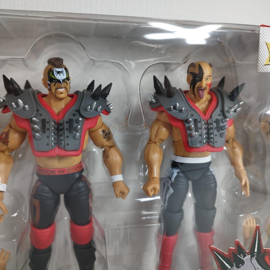 WWE ロードウォリアーズ フィギュア ホーガン ホーク レッド アニ I490