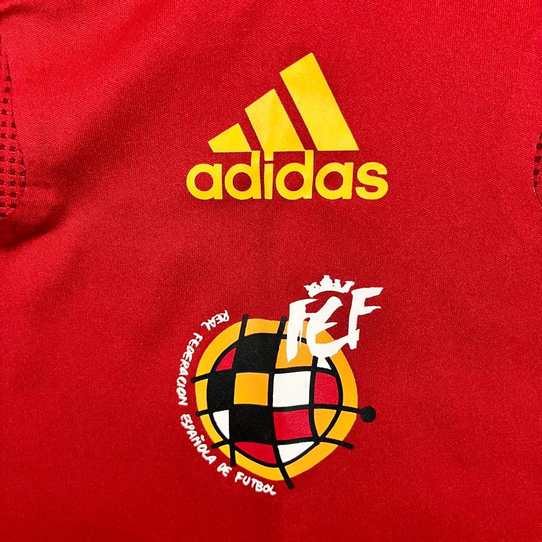 adidas サッカースペイン代表 ノースリーブ プラクティスシャツ 古着 ロゴ