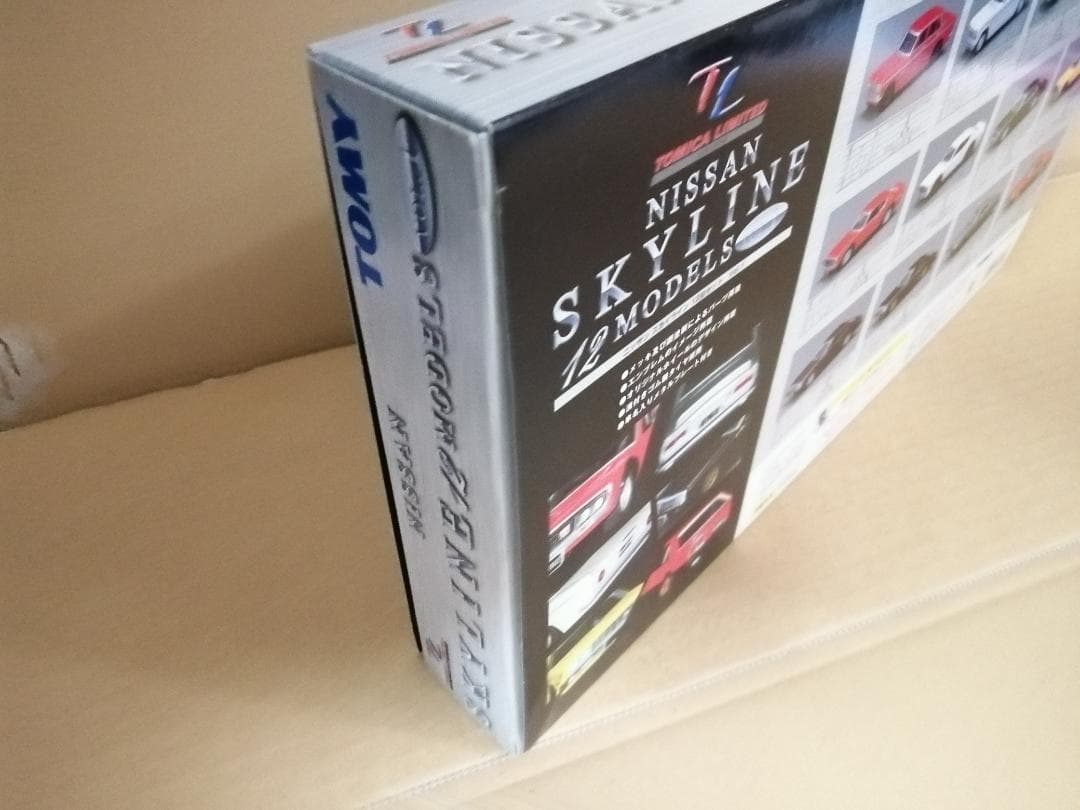 トミカリミテッド SKYLINE 12MODELS vol.1 【箱に傷】
