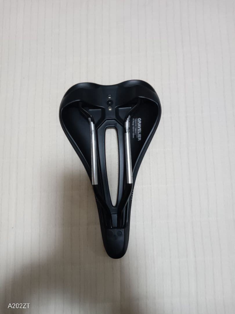 WTB Gravelier (グラベリエ) サドル 穴あきタイプ