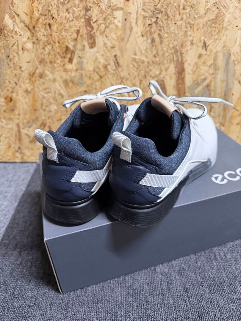 ecco M GOLF S-THREE ゴルフシューズ スパイクレス