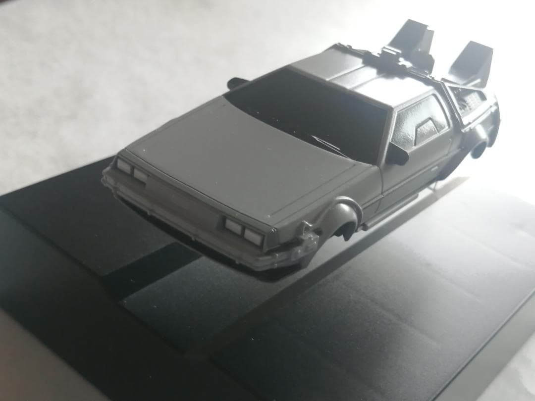Back To The Future II タイムマシン フローティングモデル