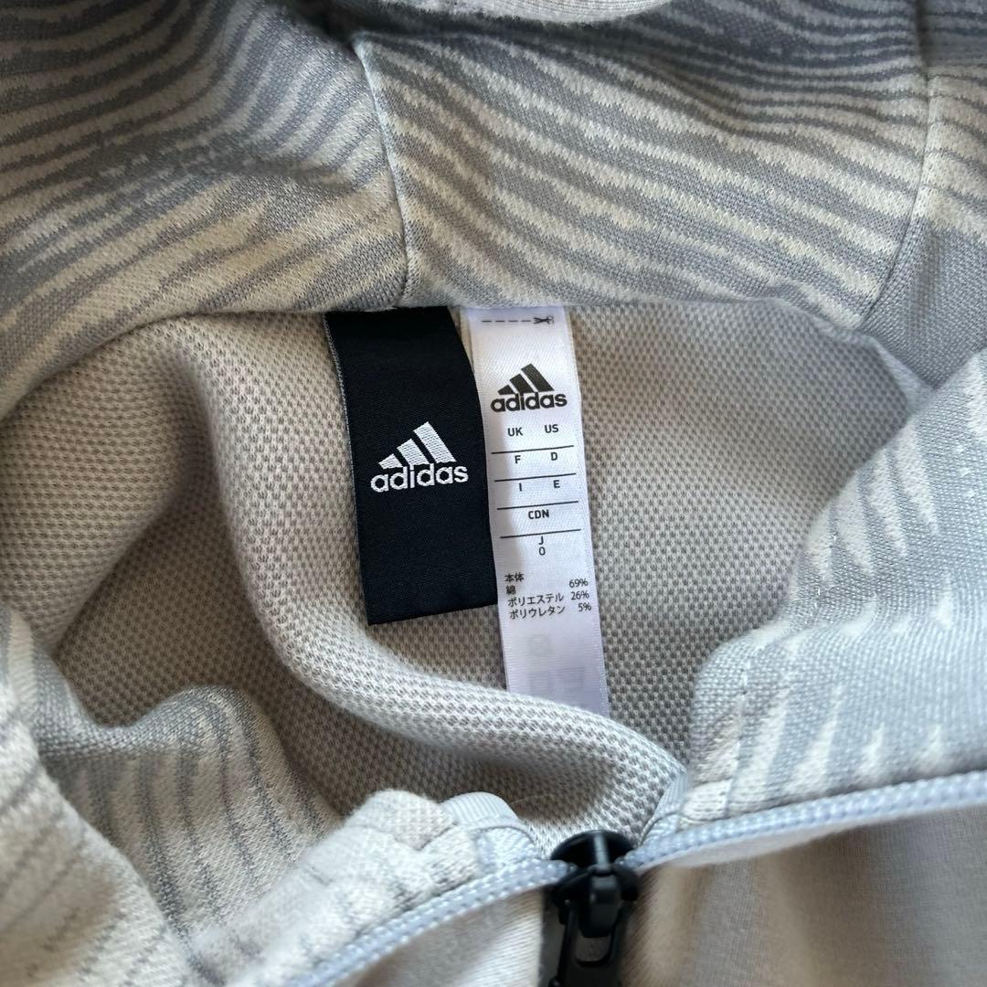 ウォーキング・ランニングウェア Adidas set up gray O and M