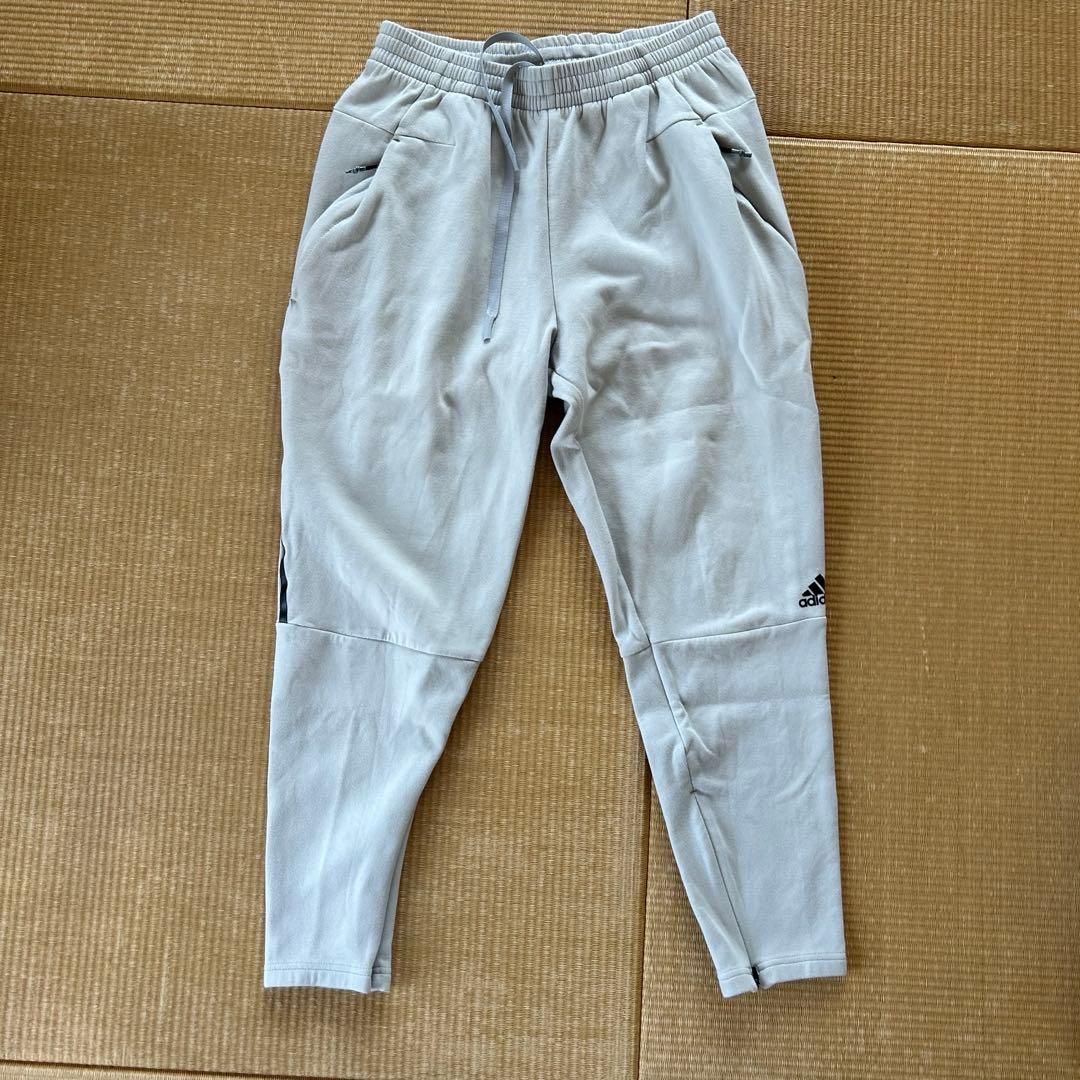 ウォーキング・ランニングウェア Adidas set up gray O and M