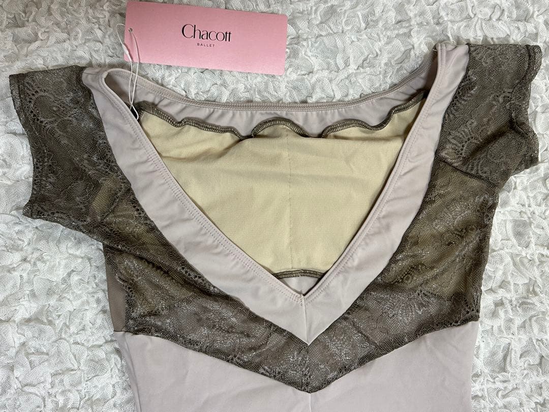 【新品】Chacott バレエレオタード ベージュMサイズ