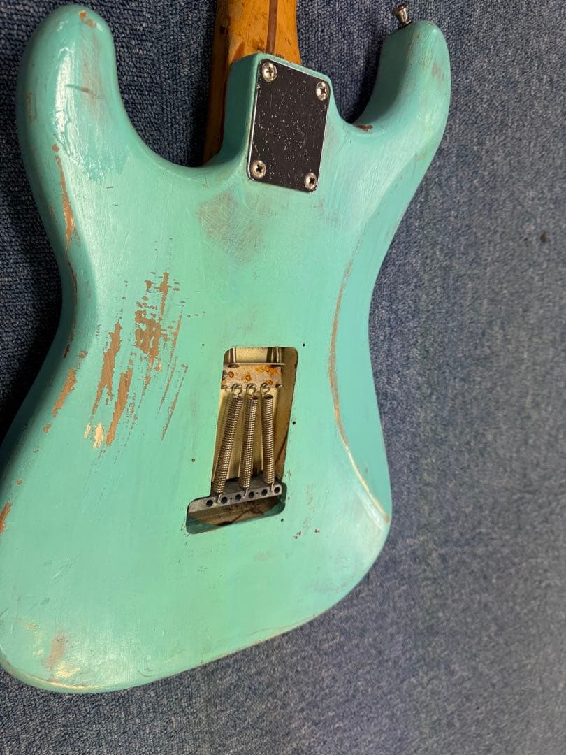 Fender Japan Eシリアル　ストラトE717421
