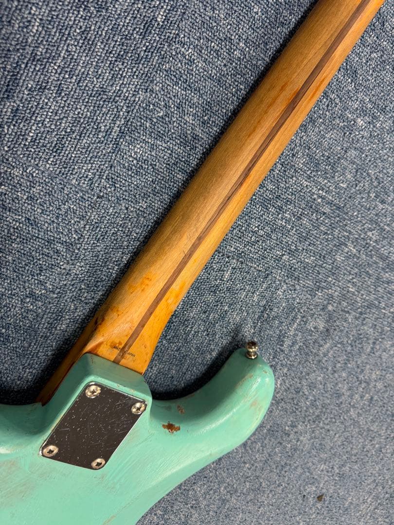 Fender Japan Eシリアル　ストラトE717421