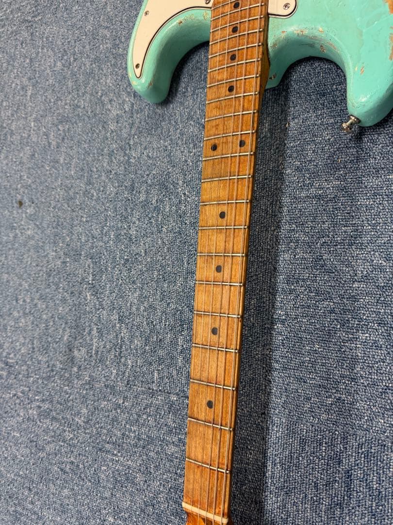 Fender Japan Eシリアル　ストラトE717421