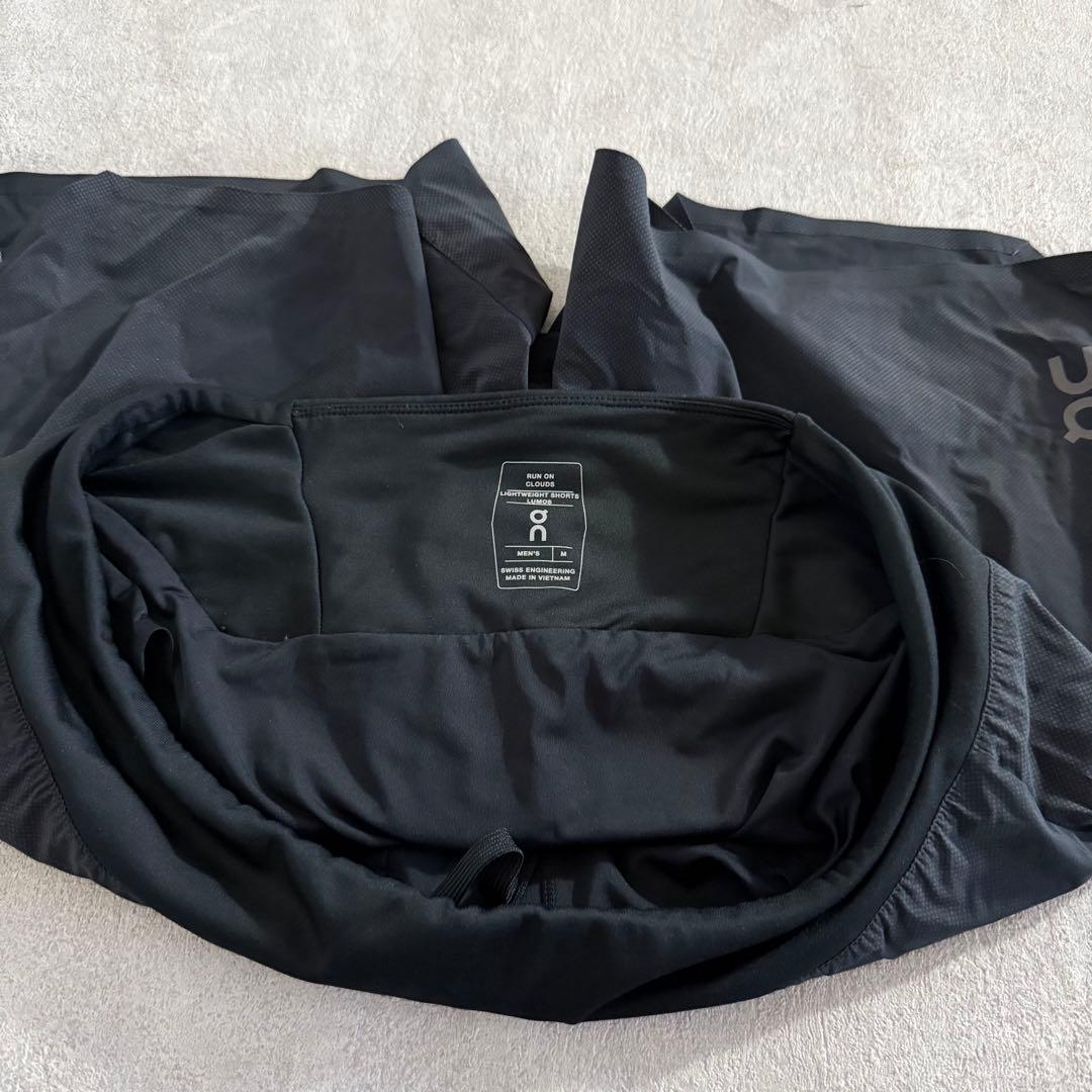 On 「LIGHTWEIGHT SHORTS LUMOS」Mサイズ