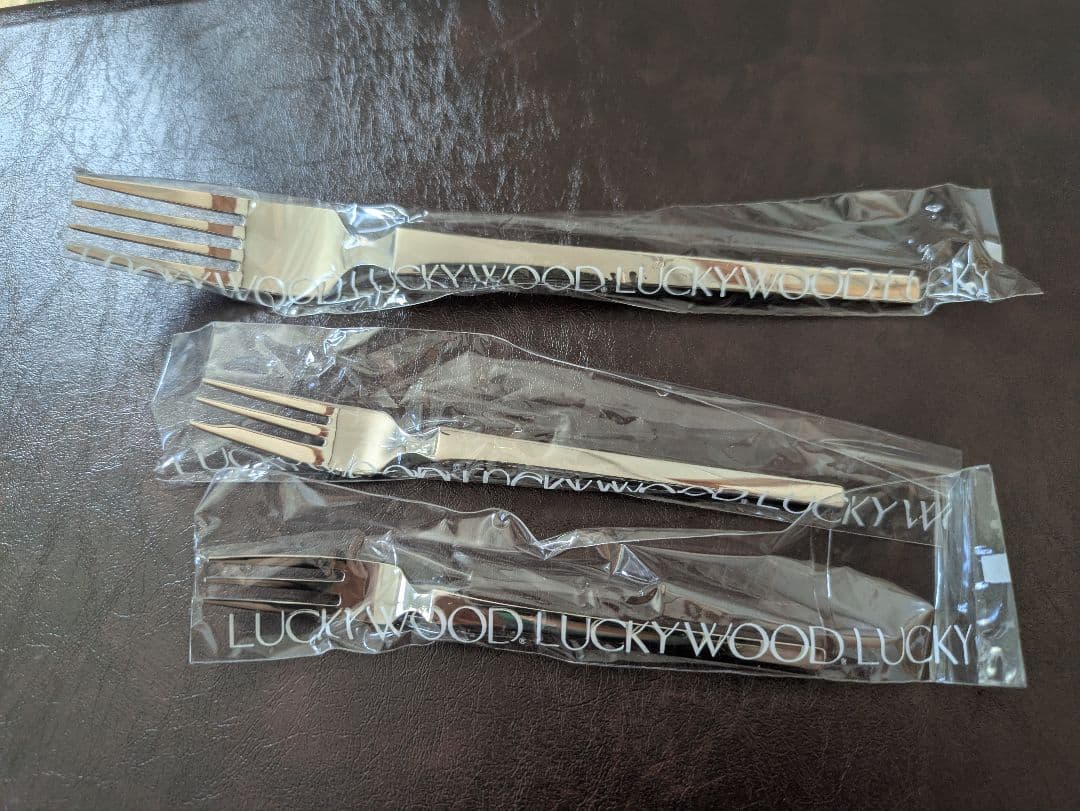 LUCKY WOOD　カトラリーセット　ステンレス18/12 51本セット