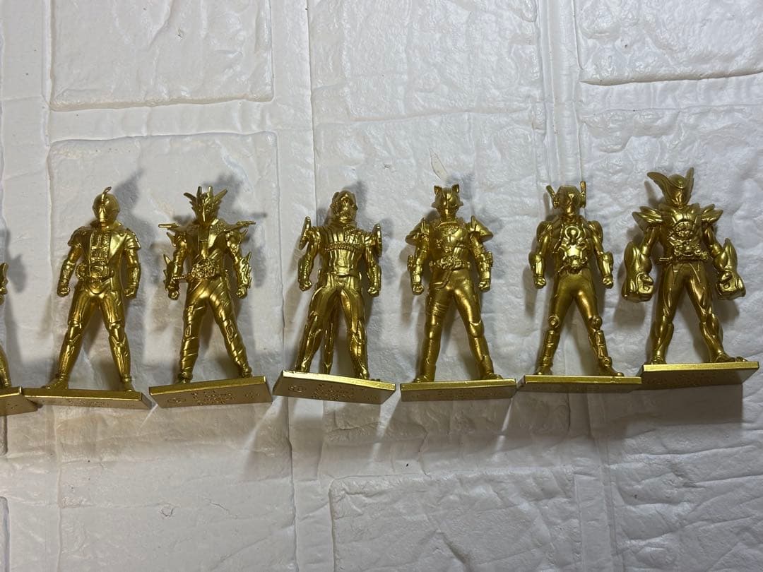 仮面ライダーゼッツ フィギュア付きチョコスナック　12種金色ver +オマケ付