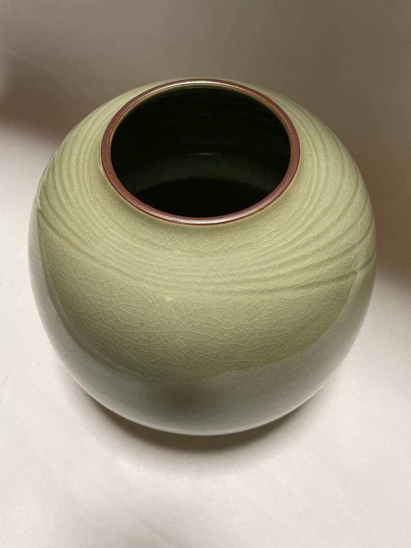 九谷焼　波模様　陶磁器　花瓶　シンプル