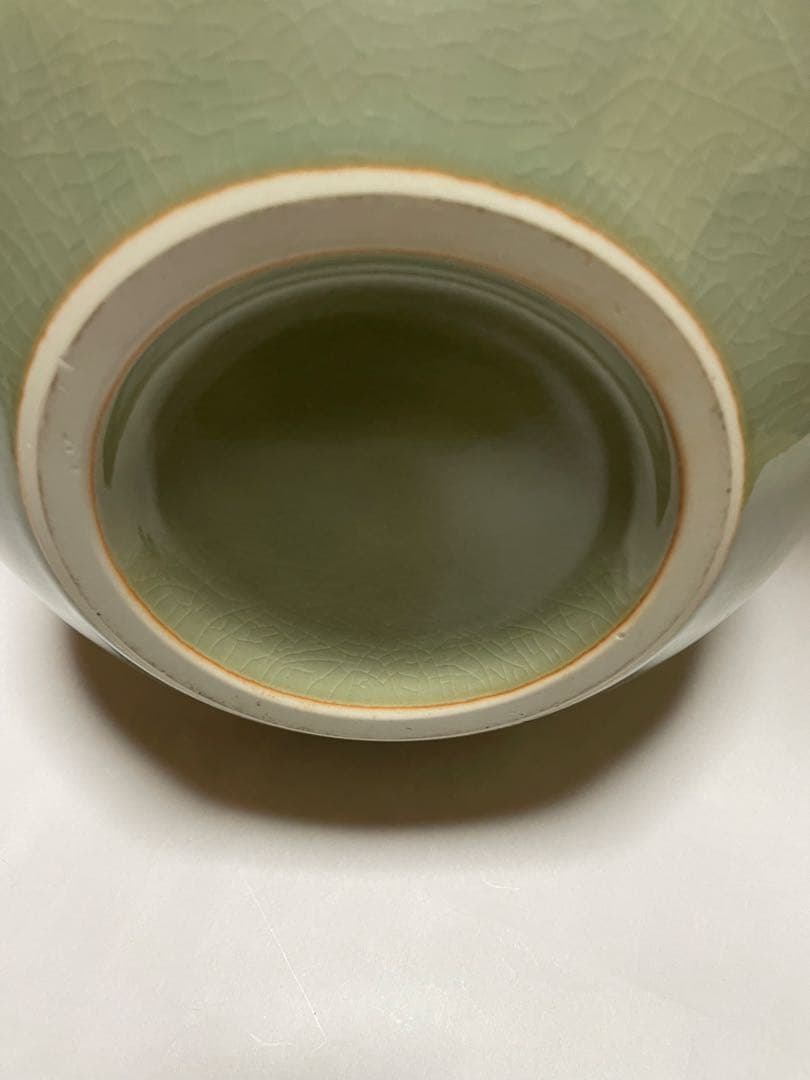 九谷焼　波模様　陶磁器　花瓶　シンプル