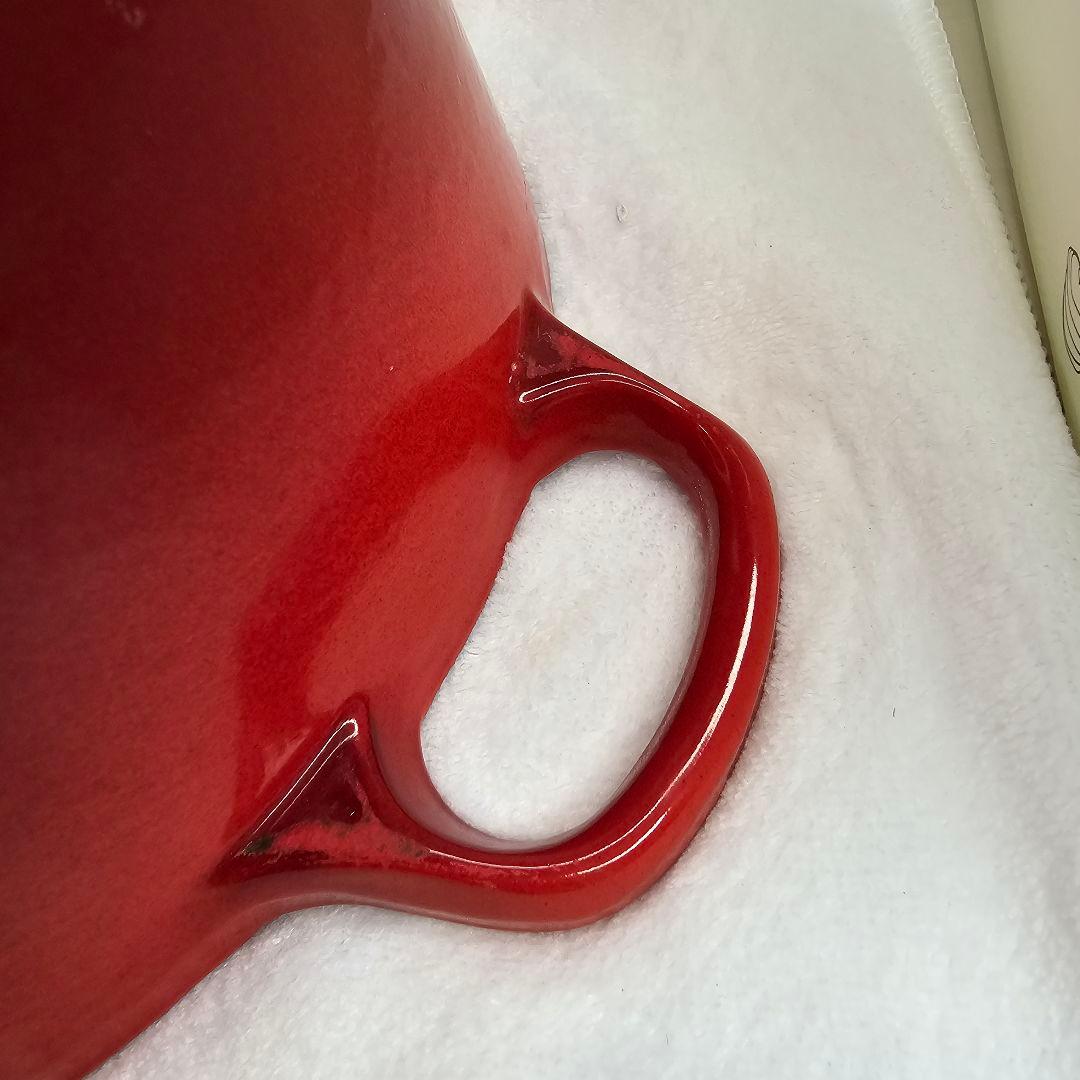 Le creuset ル・クルーゼ ココット・ロンド 22cm レッド