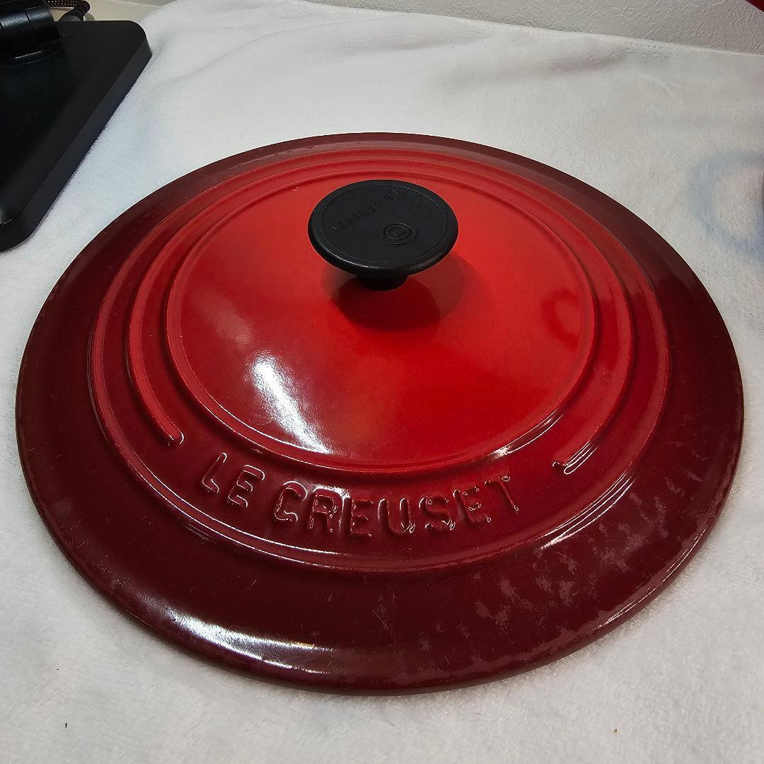 Le creuset ル・クルーゼ ココット・ロンド 22cm レッド