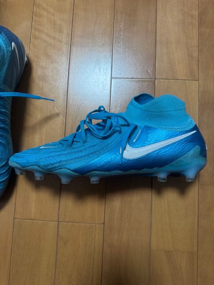 Nike サッカーシューズ ファントムルナ　AG