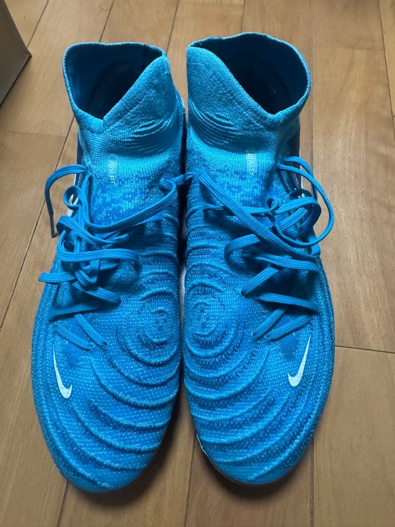 Nike サッカーシューズ ファントムルナ　AG