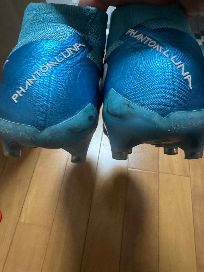 Nike サッカーシューズ ファントムルナ　AG