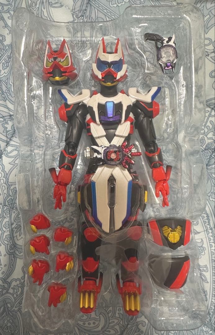 S.H.フィギュアーツ　仮面ライダーギーツ　全種セット