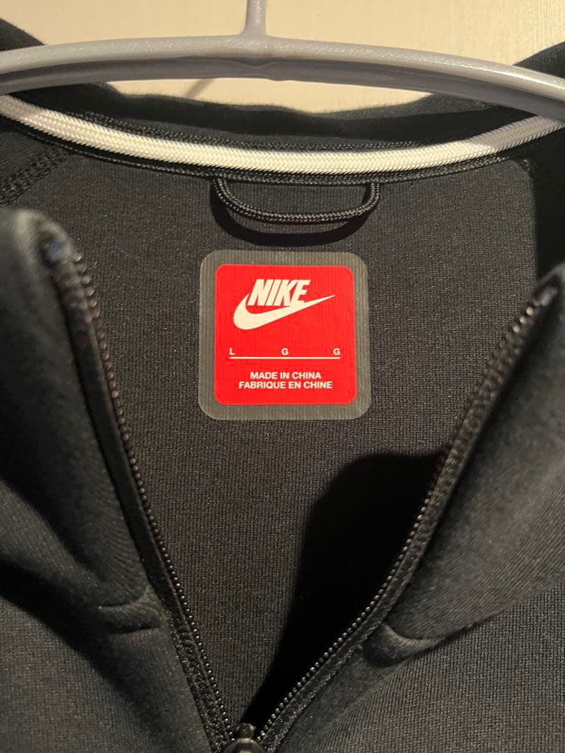 【美品】NIKE テックフリース ジップパーカー スウェット フード　 黒　L
