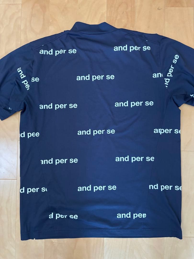 and per se アンパスィ モックネックシャツ ネイビー LL
