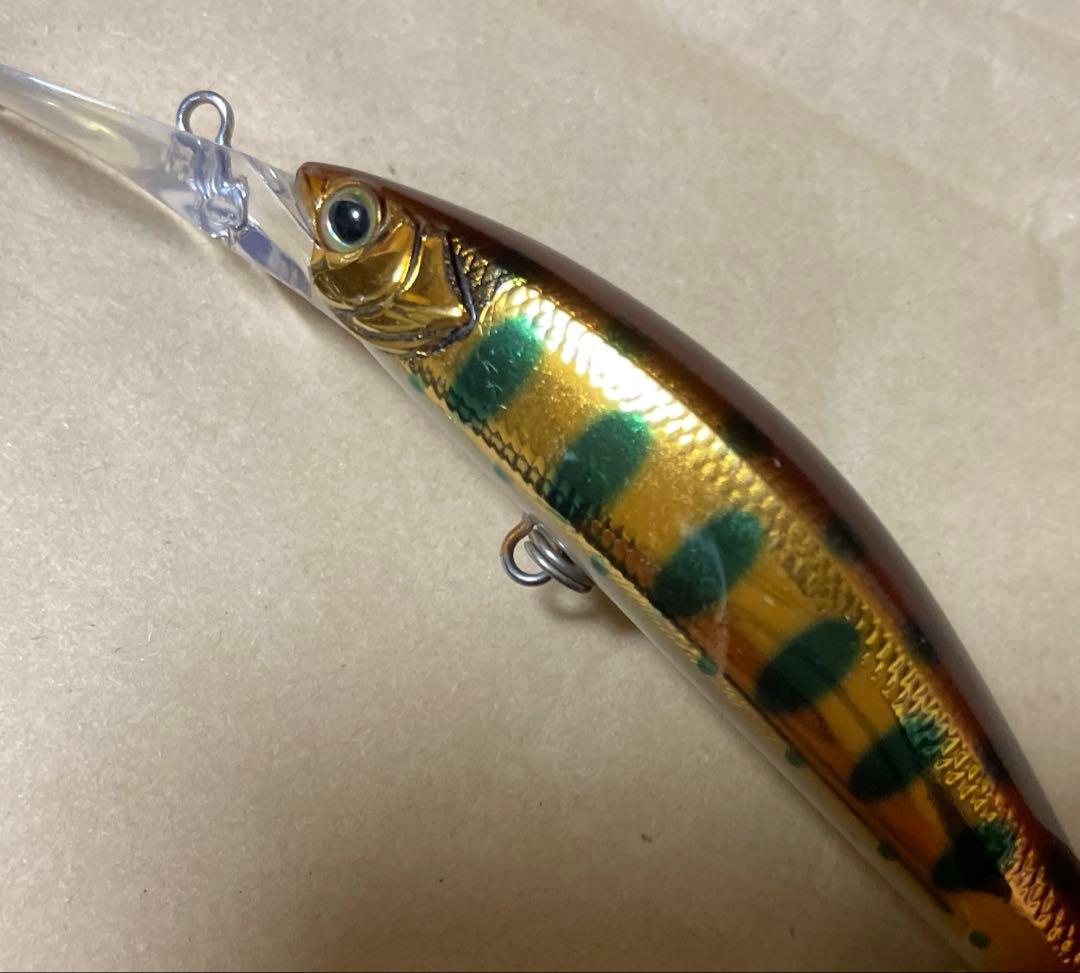 サクラマス　シュガーディープ　ツーサーズ　ティモン　トリコロール　メガバス