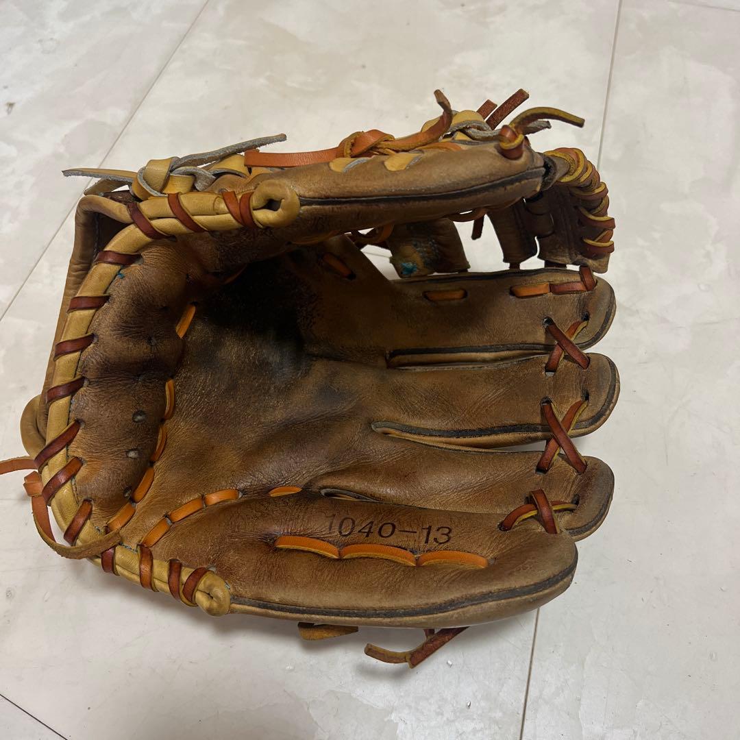プロ野球選手実使用品　　球団刺繍有　硬式内野グローブ　プロ支給品