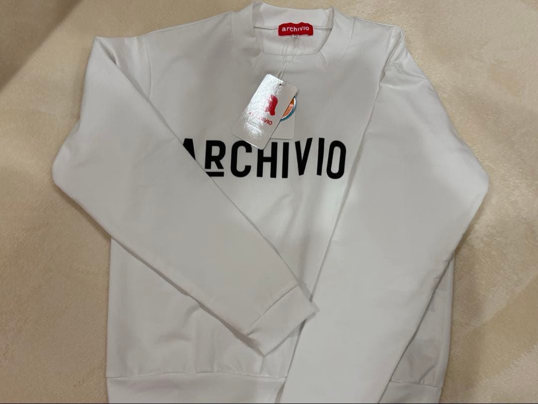人気完売商品 archivio 長袖シャツ 新品未使用タグ付き 春トップスM