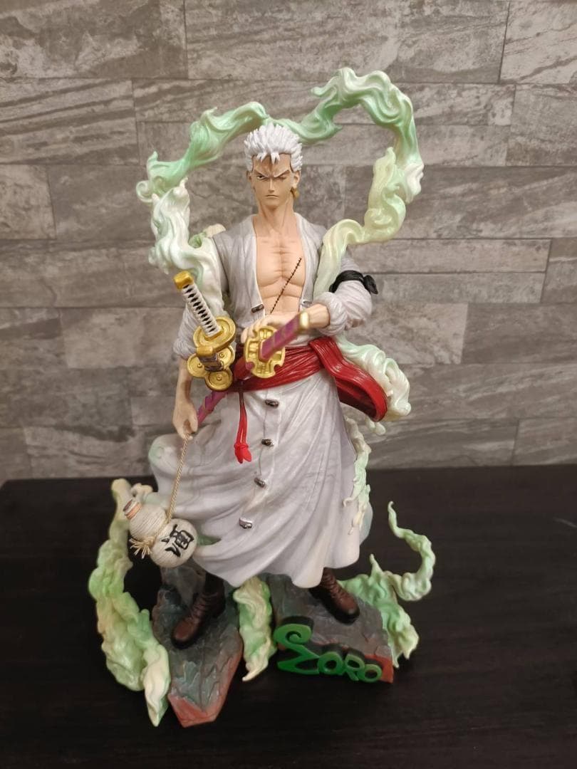 ワンピース　ゾロ　ガレージキット　アクションフィギュア