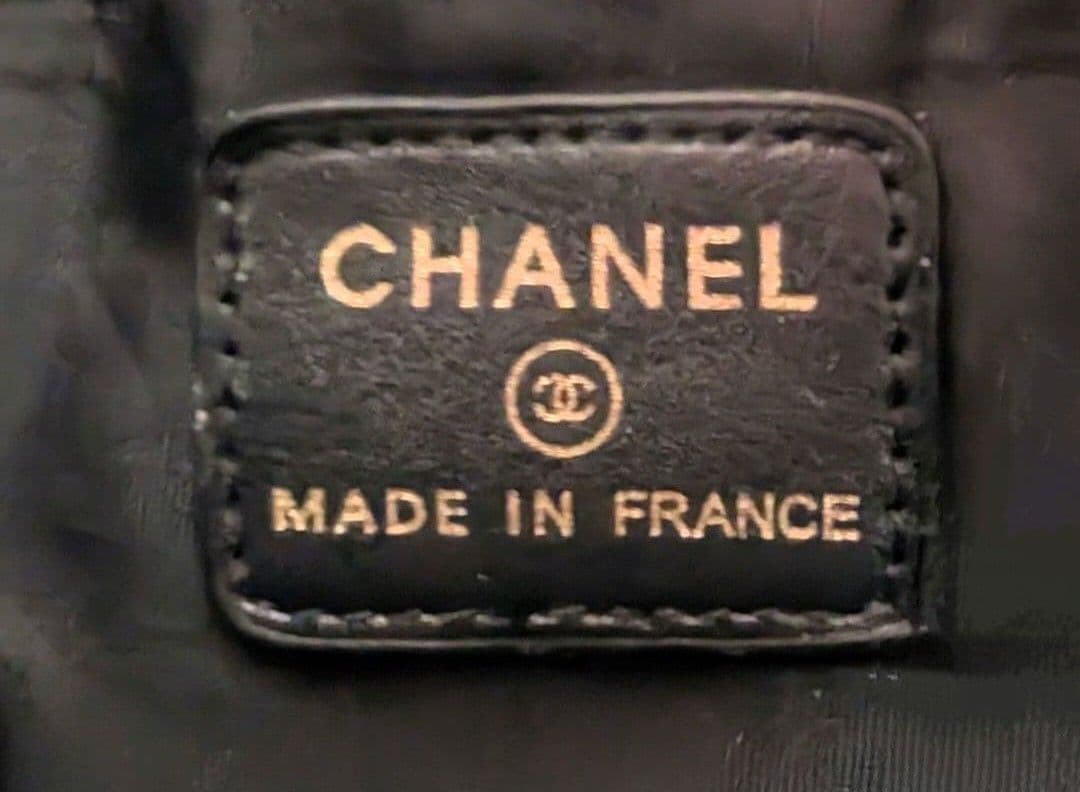 きららページ CHANEL 黒 キルティングバッグ ノベルティ