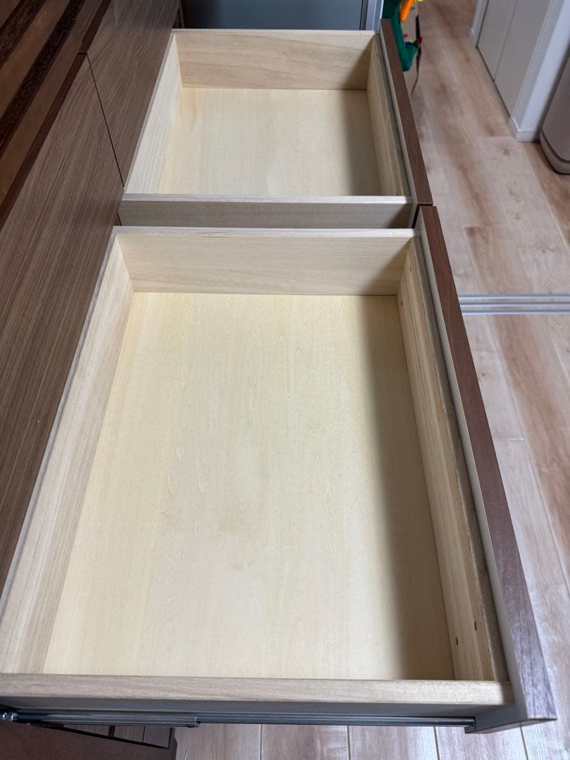 ウォールナット 6段チェスト