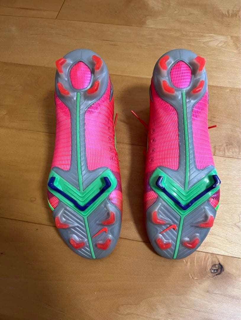 Nike Mercurial サッカーシューズ ピンク/グリーン