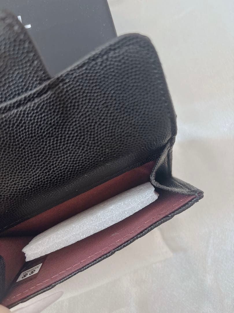 CHANEL ノベルティーブラックレザー 三つ折り財布