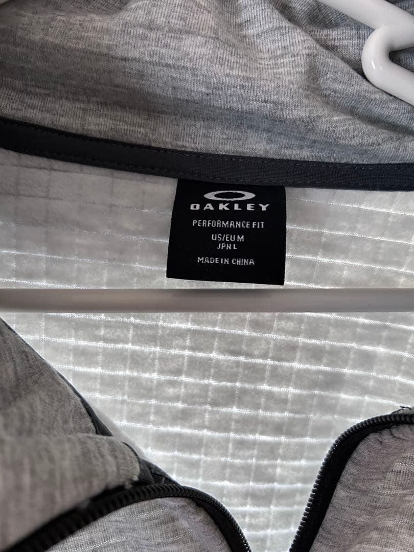 Oakley ジャージ上下セット サイズ違い