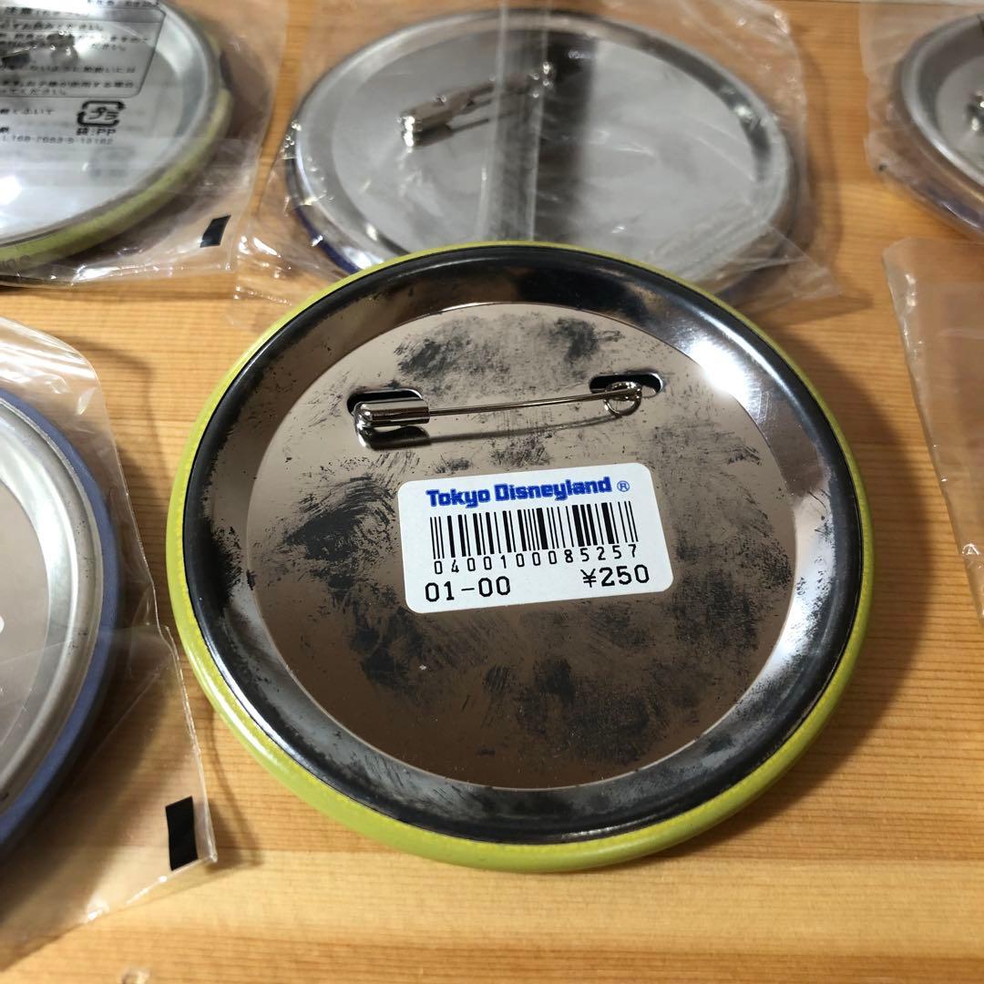 ディズニーリゾート　缶バッジ　まとめ売り　16点