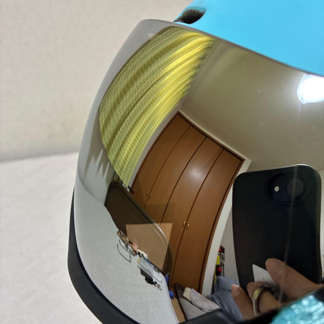 バイザー付きスノーヘルメット　メーカー不明　水色　Lサイズ