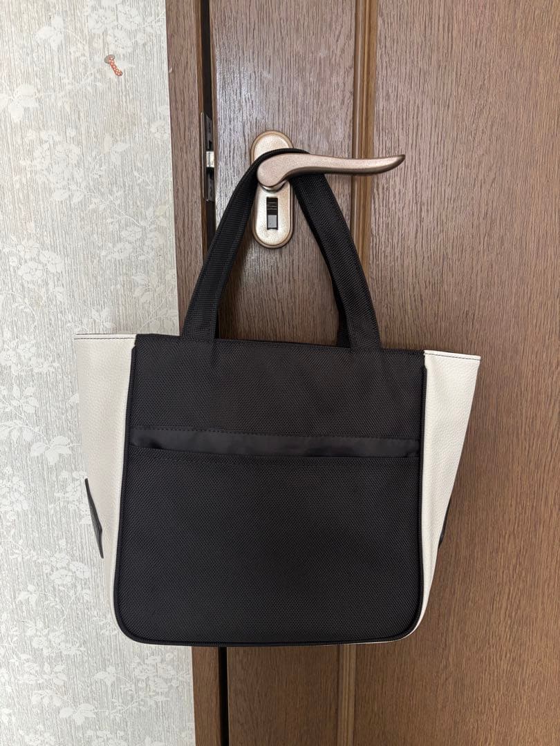 JONES カートバッグ 黒・白