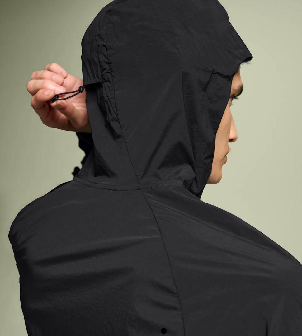 On Core Jacket(新品未使用、タグ付き)
