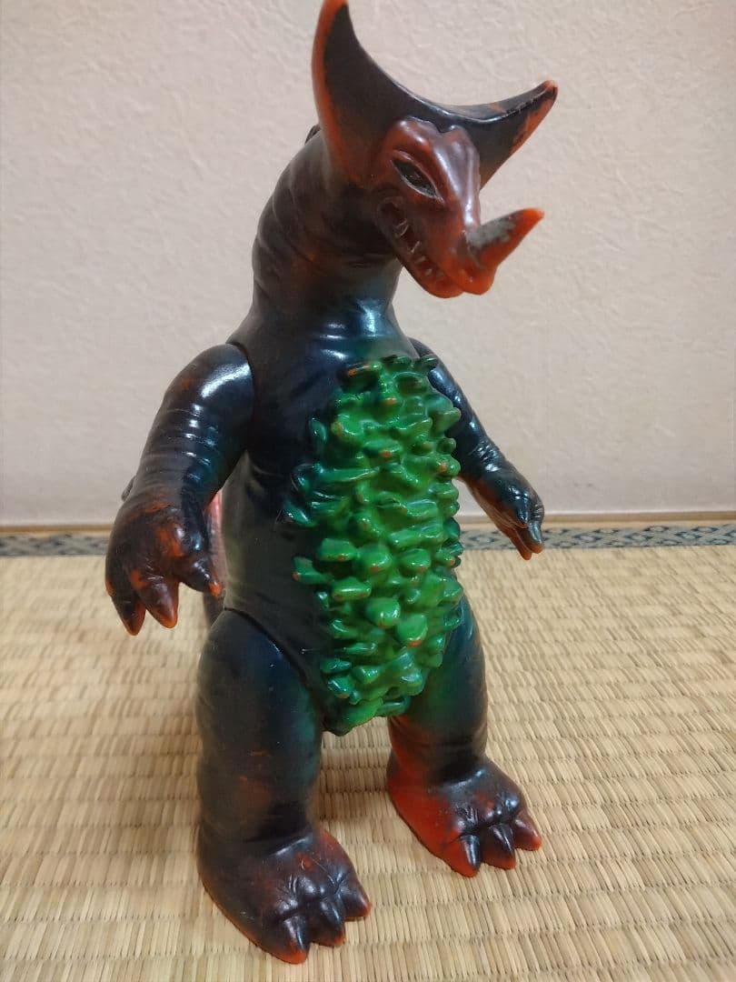 マルサン　ソフビ　ゴモラ　当時物　ウルトラマン　ブルマァク