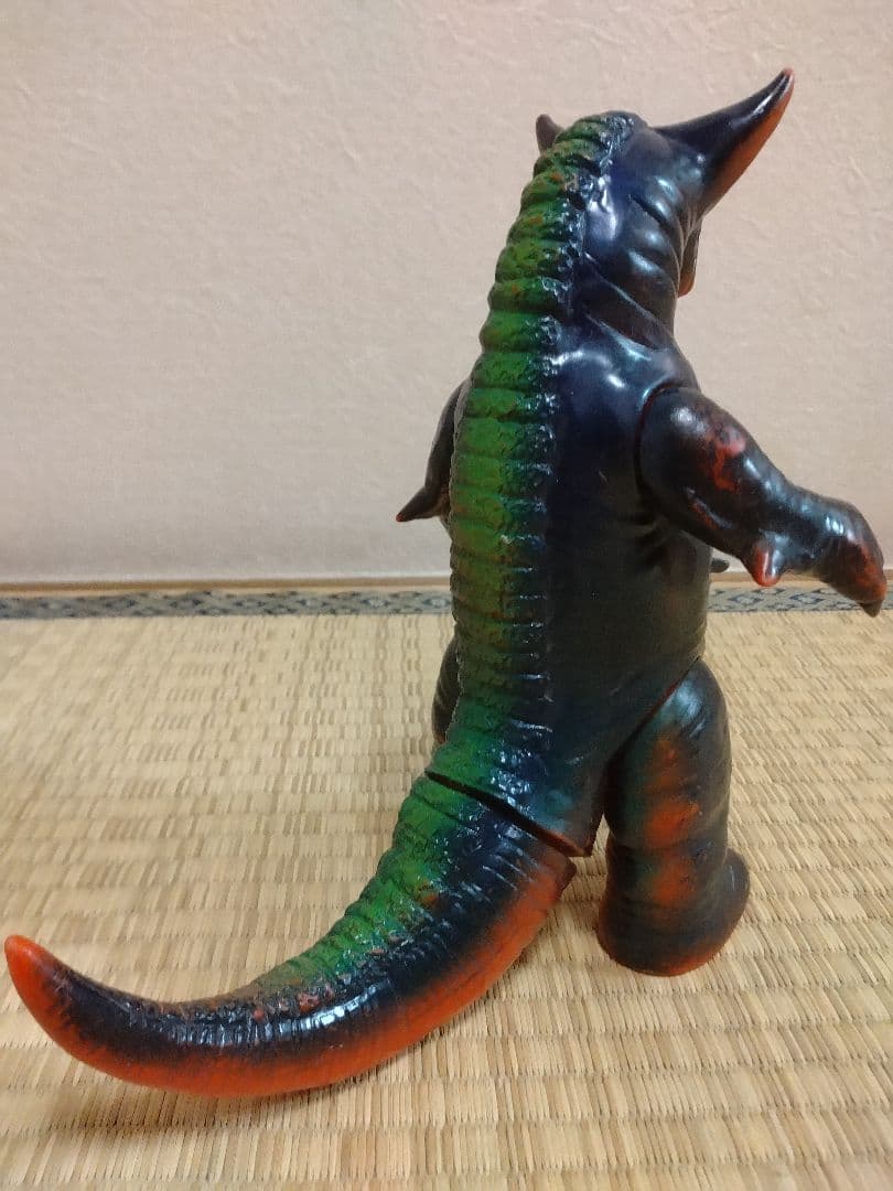 マルサン　ソフビ　ゴモラ　当時物　ウルトラマン　ブルマァク