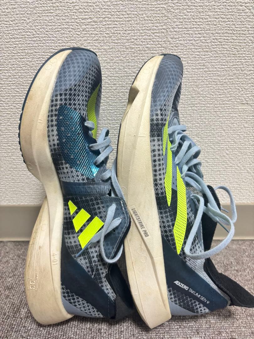 【値下げ中】アディダス　アディゼロ　タクミセン　9 24.5