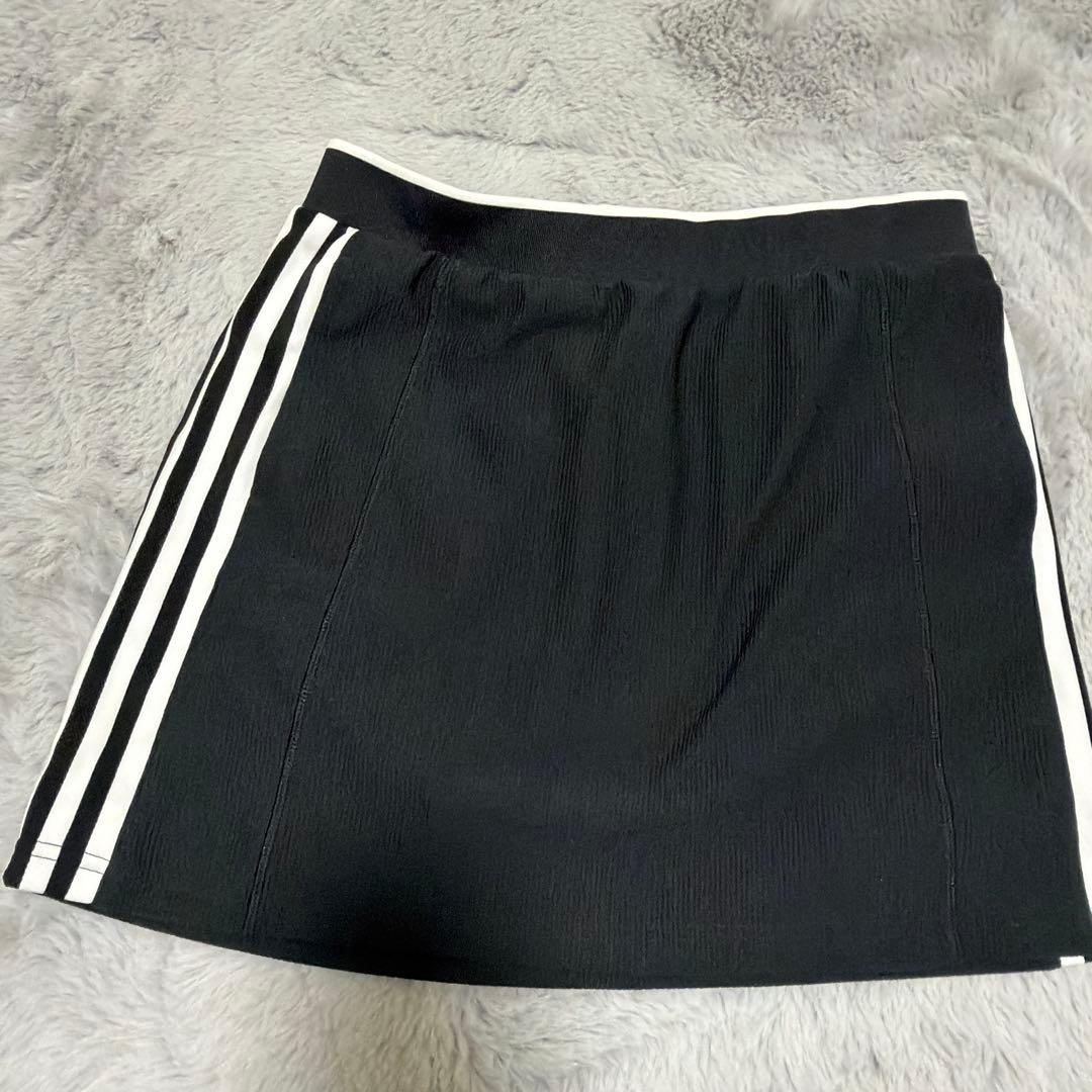 【美品】adidas ブラック Tシャツ スカート セット　L