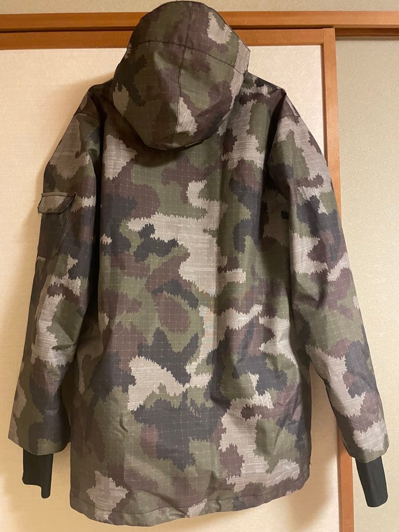 スノボードウエア　MTU