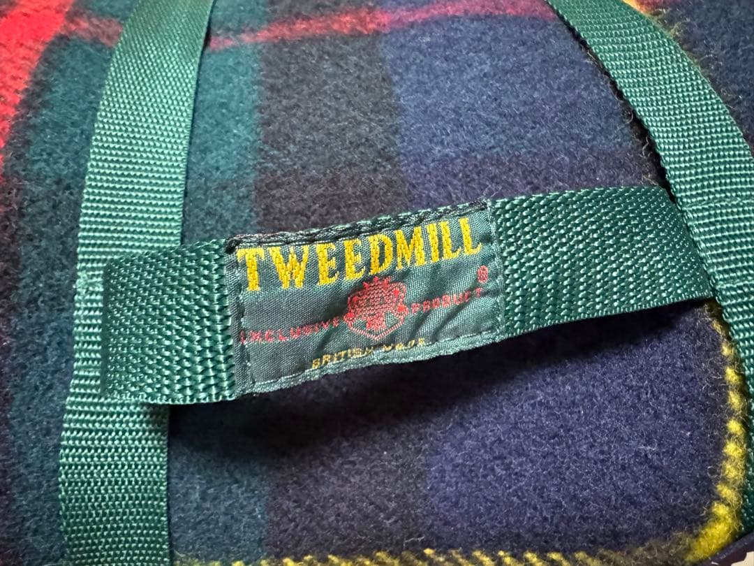 TWEEDMILL ウール　ラグ　防水裏地付　タグ付　145 x 183cm